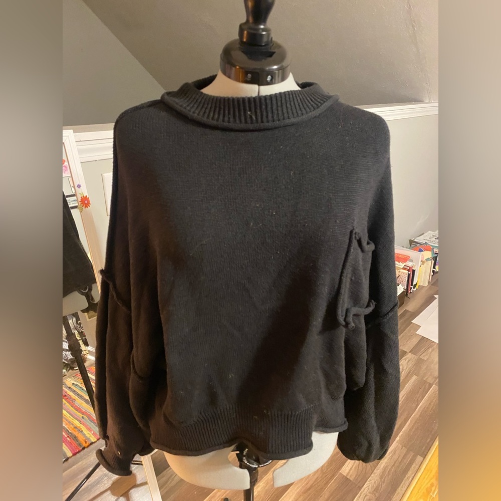 POL black sweater